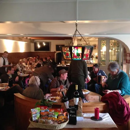 Zunfthaus Zu Metzgern Fogadó 3*